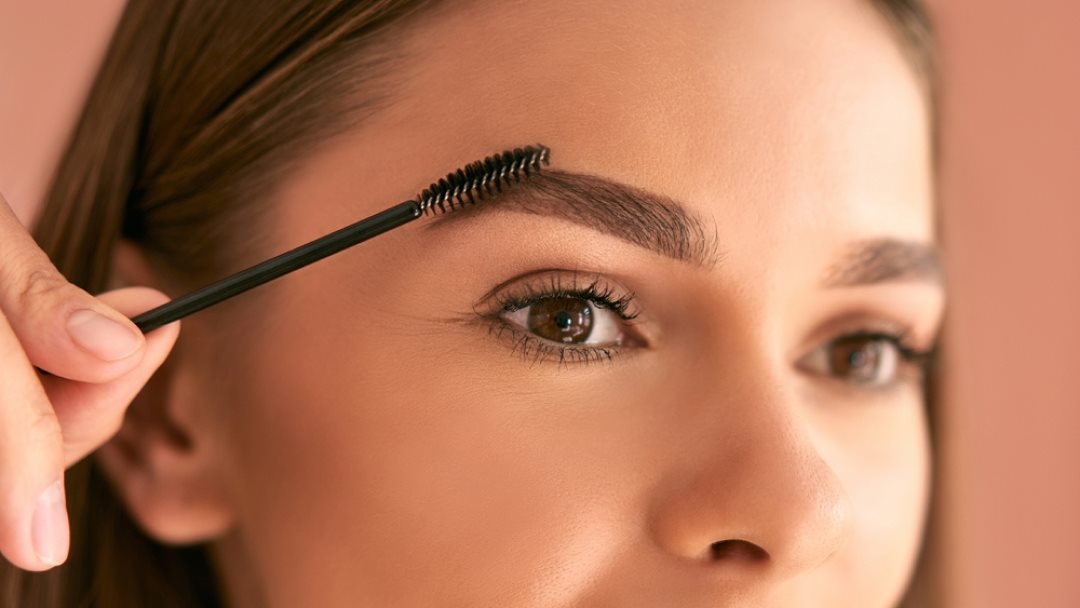 Mastering_EyebrowT_intY_our_Guide_to_Perfect_Brows